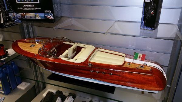 Riva Aquarama
