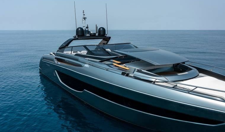 Riva 76 Bahamas